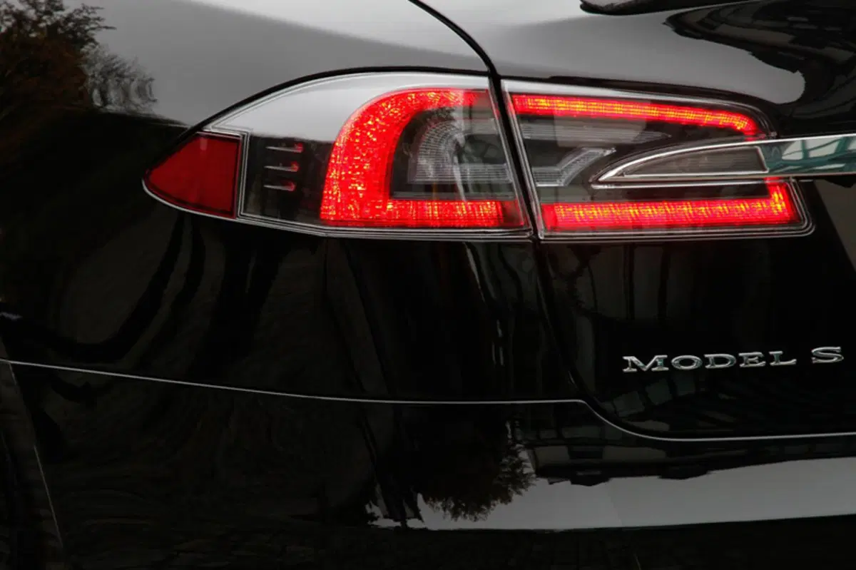 Tesla Model S (40)