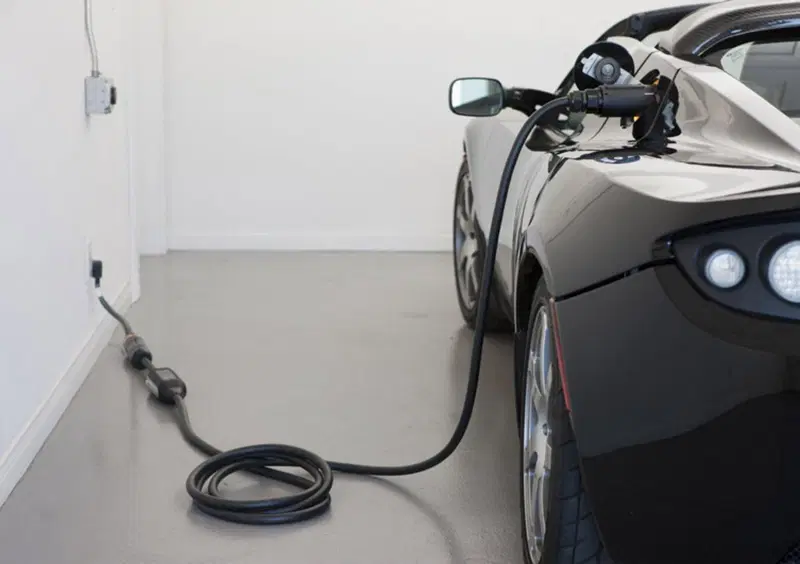 Tesla Roadster (2010-13) (3)