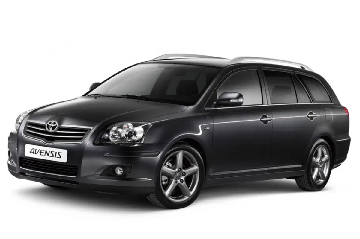 Toyota Avensis Station Wagon (2003-09) (2)