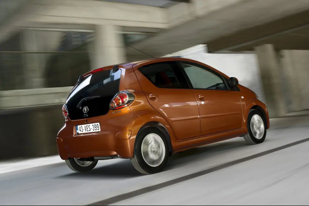 Toyota Aygo 1.0 12V VVT-i 5 porte Active (4)