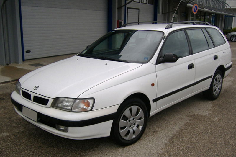 Toyota Carina Station Wagon (1995-98)