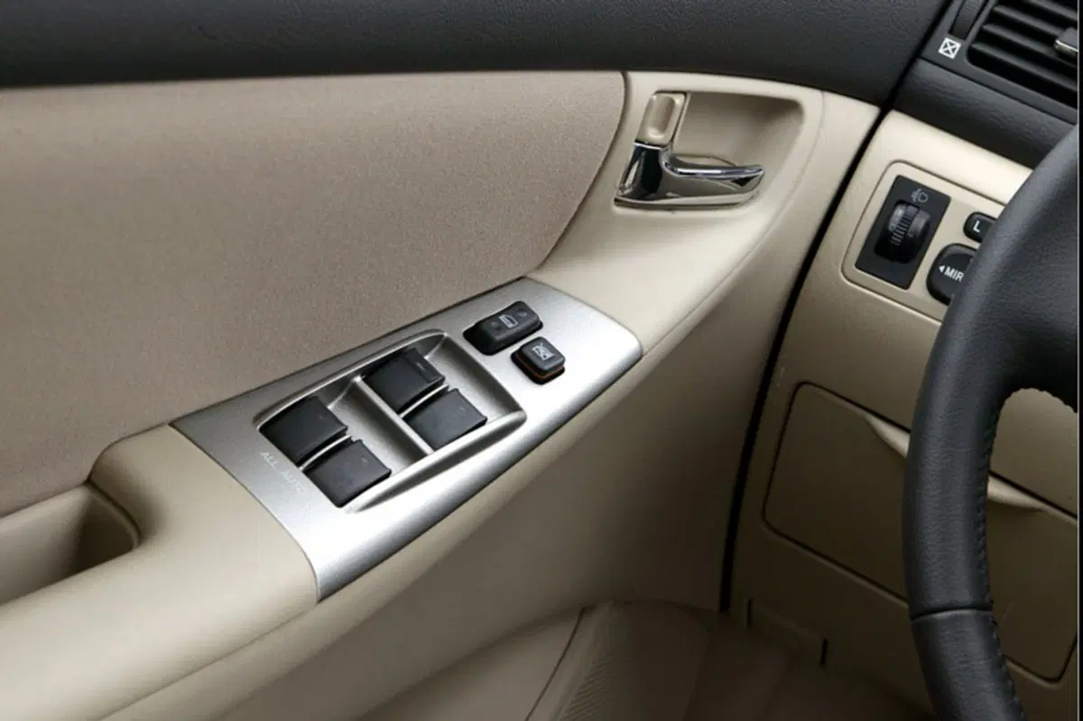 Toyota Corolla Station Wagon (2001-04) (9)