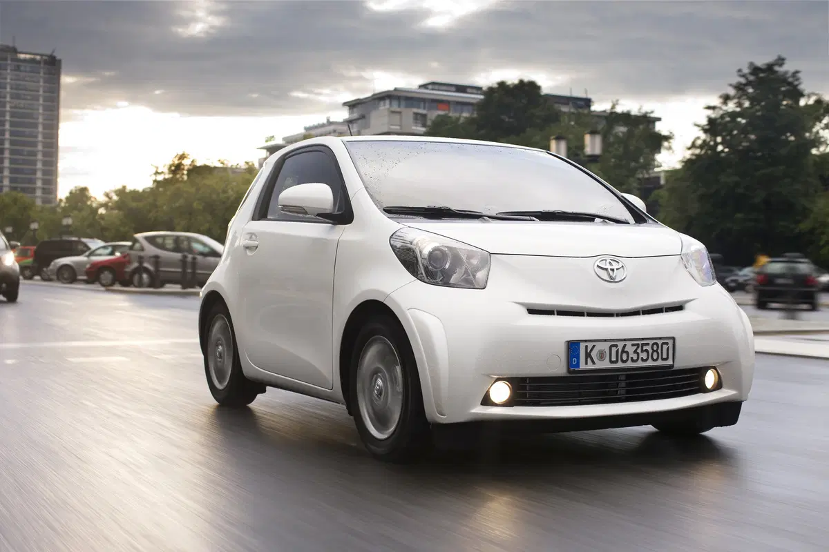 Toyota iQ (2008-14) (2)