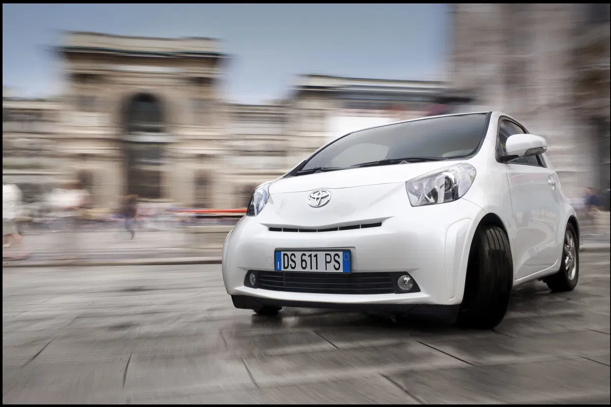 Toyota iQ (2008-14) (3)