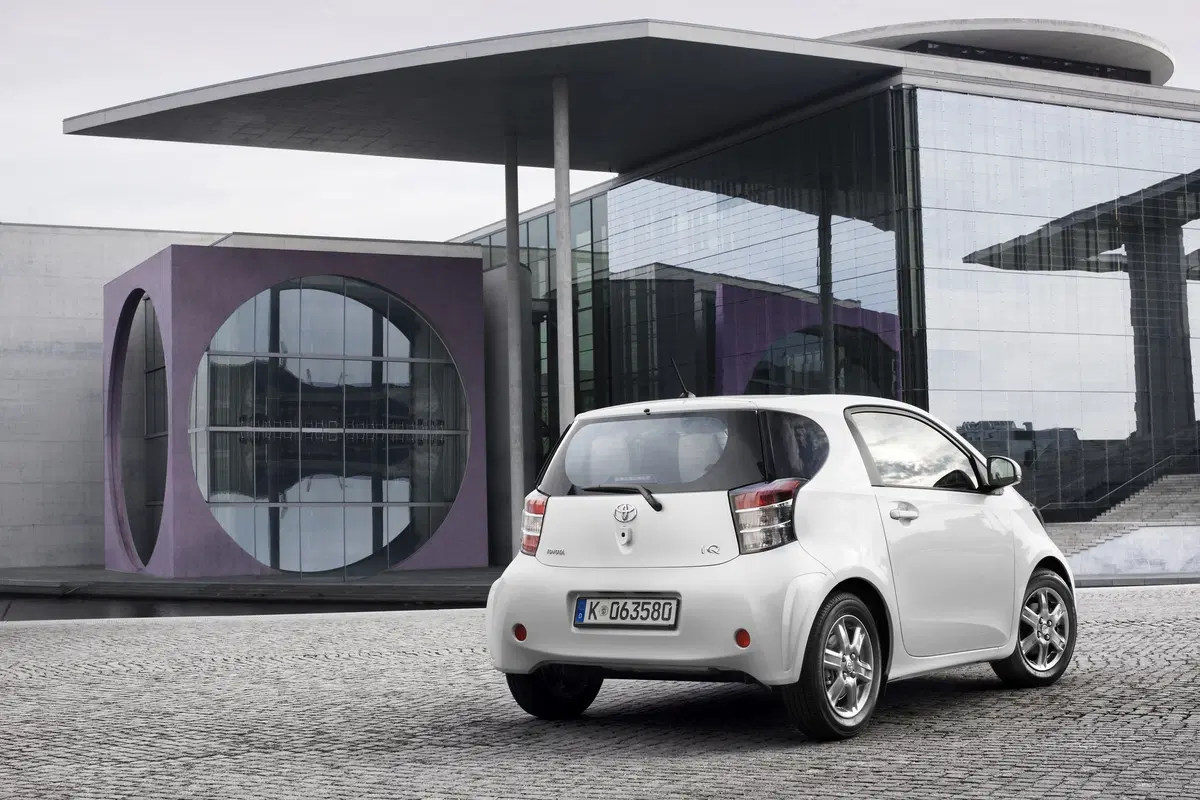 Toyota iQ (2008-14) (10)