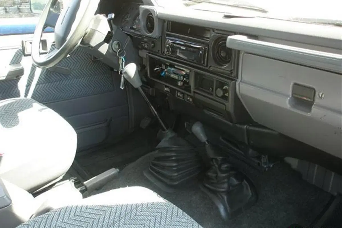 Toyota Land Cruiser D-4D 16V cat 3 porte aut. Sol (7)