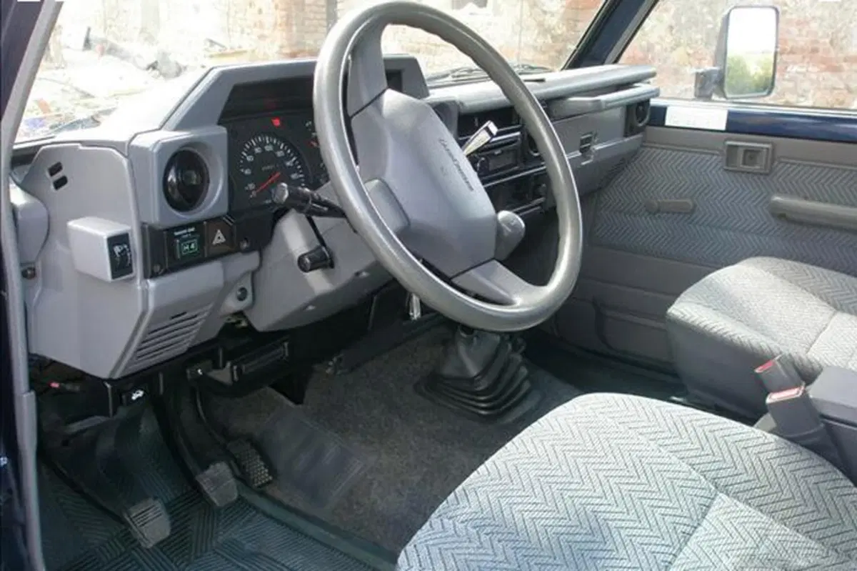 Toyota Land Cruiser D-4D 16V cat 3 porte aut. Sol (10)