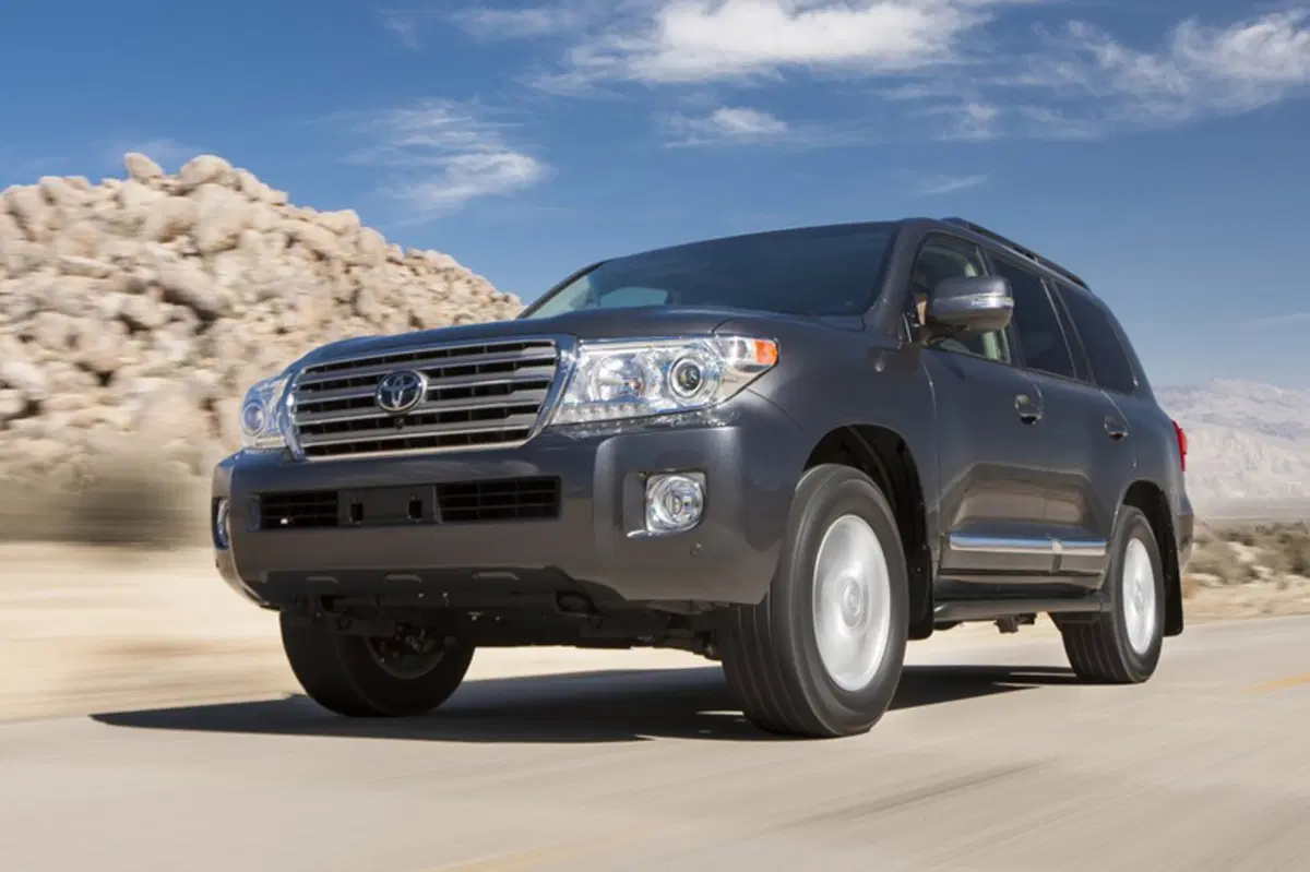 Toyota Land Cruiser V8 (2008-15) (2)
