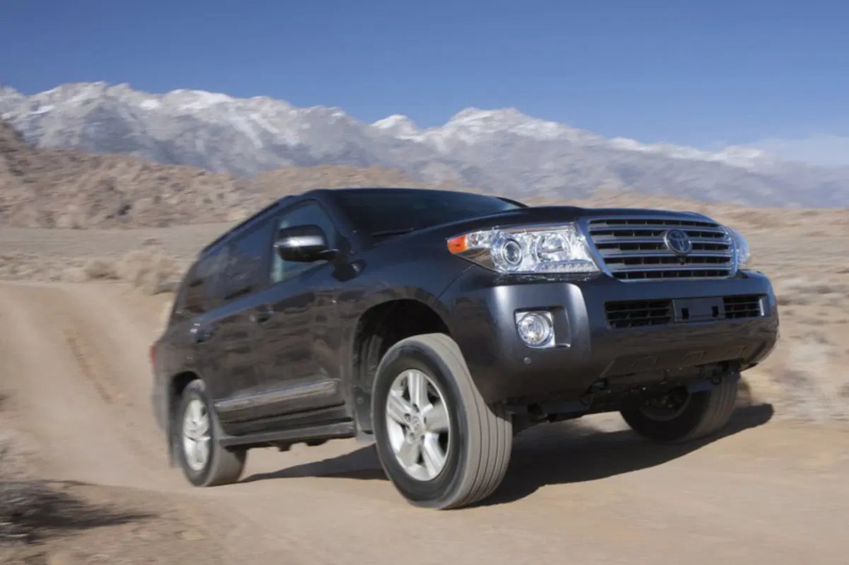 Toyota Land Cruiser V8 (2008-15) (3)