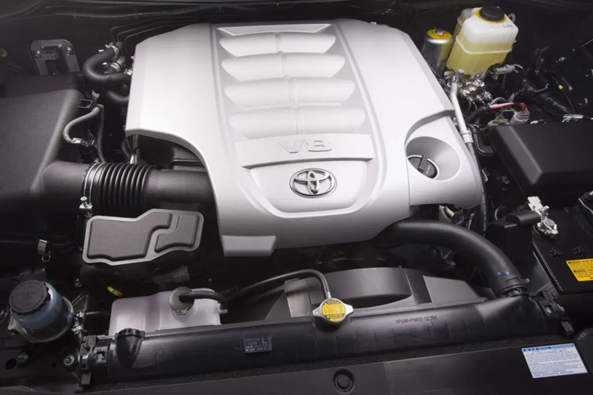 Toyota Land Cruiser V8 (2008-15) (7)