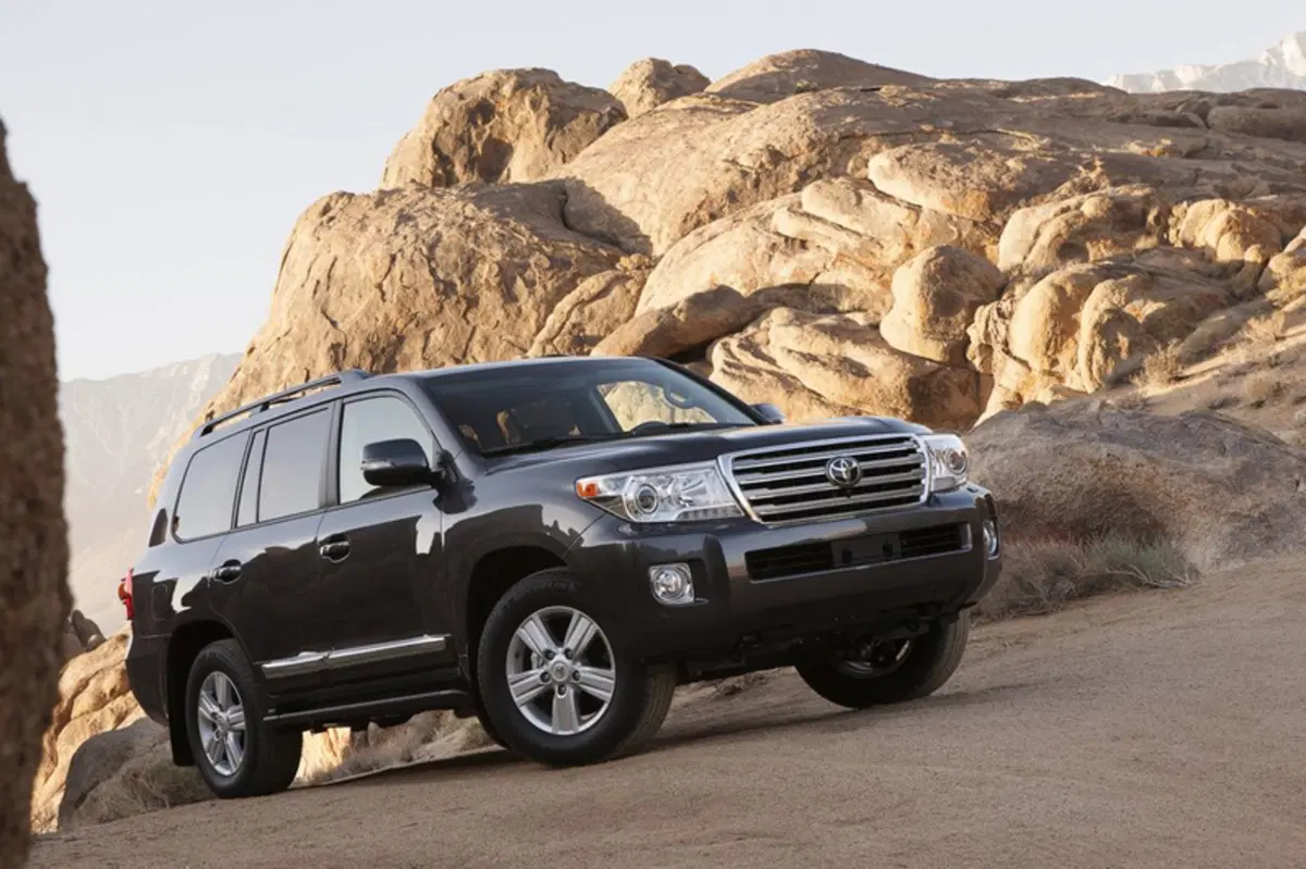 Toyota Land Cruiser V8 (2008-15) (10)