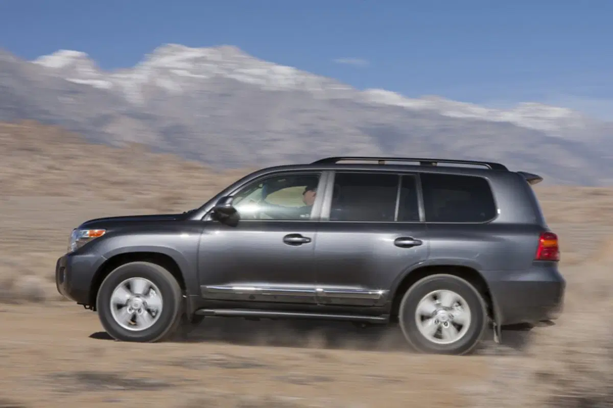 Toyota Land Cruiser V8 (2008-15) (17)