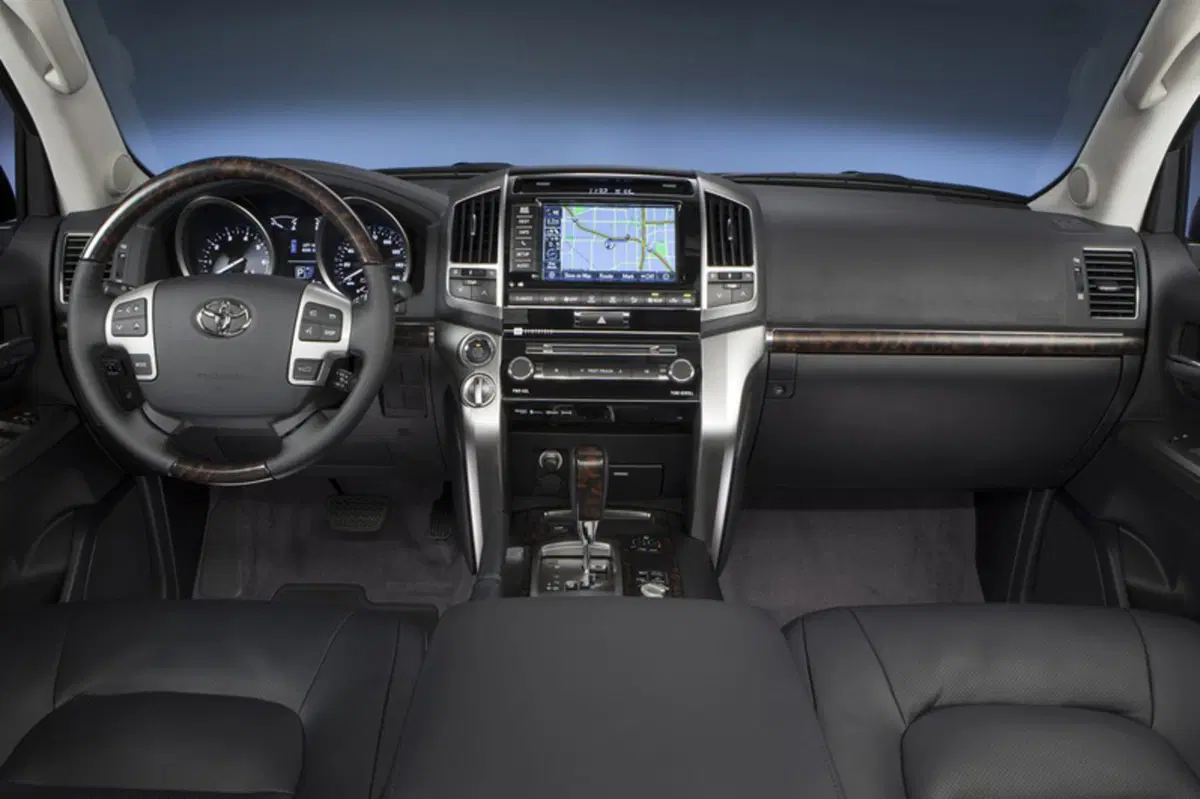Toyota Land Cruiser V8 (2008-15) (22)