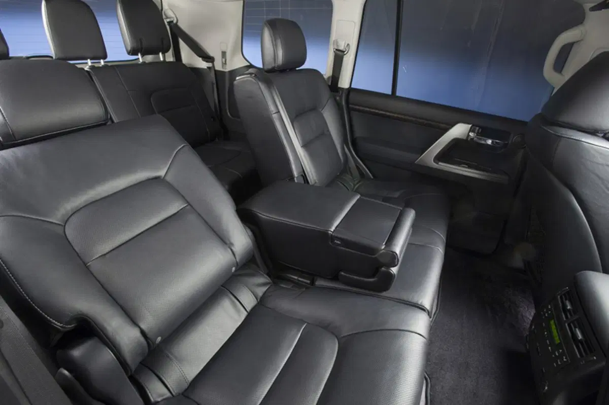 Toyota Land Cruiser V8 (2008-15) (25)