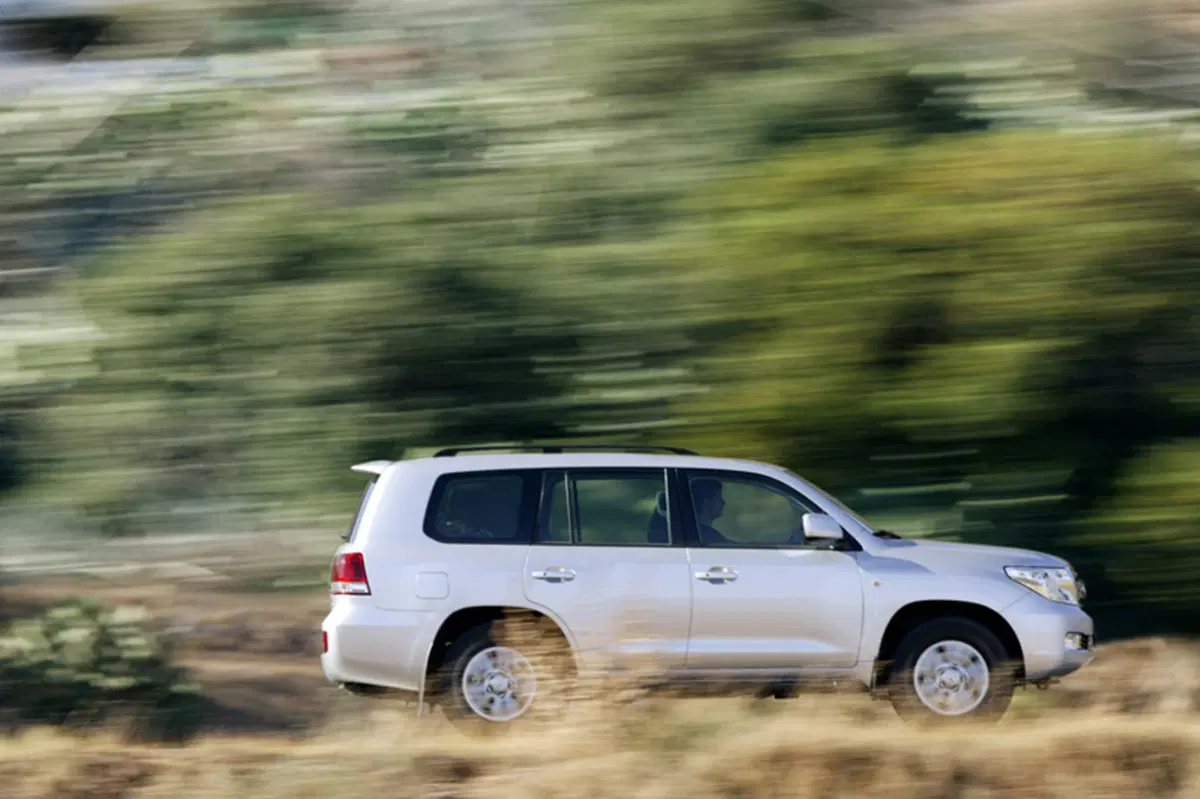 Toyota Land Cruiser V8 (2008-15) (34)