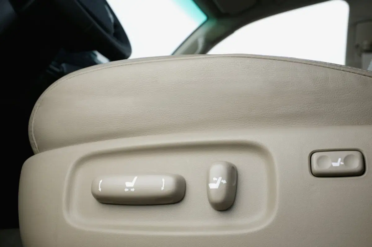 Toyota Land Cruiser V8 (2008-15) (40)