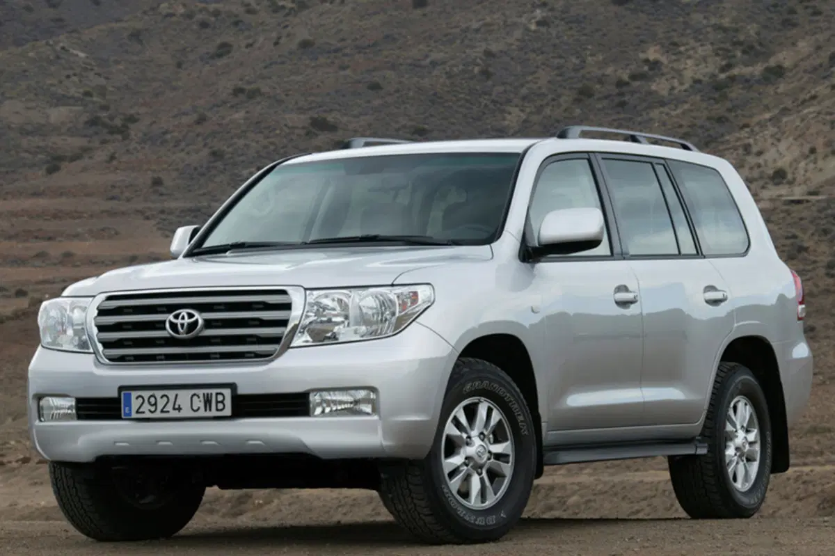Toyota Land Cruiser V8 (2008-15) (41)