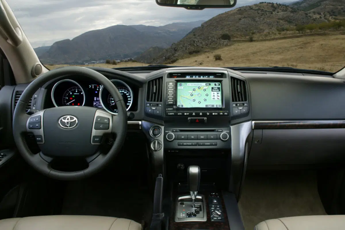 Toyota Land Cruiser V8 (2008-15) (49)