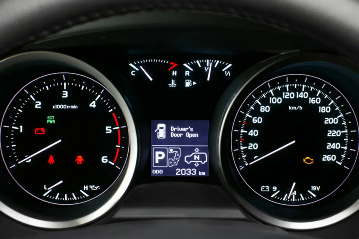 Toyota Land Cruiser V8 (2008-15) (51)