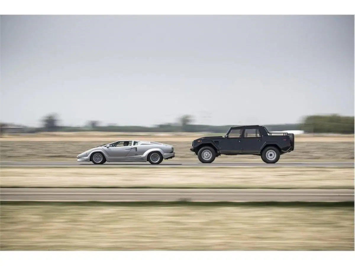 Lamborghini: aspettando la Urus rinasce la LM002 (13)