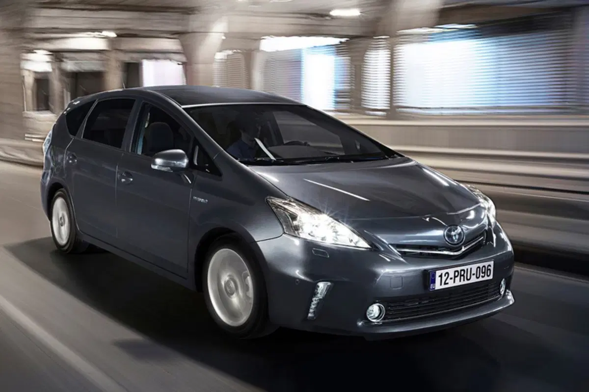 Toyota Prius+ (2012-21) (10)