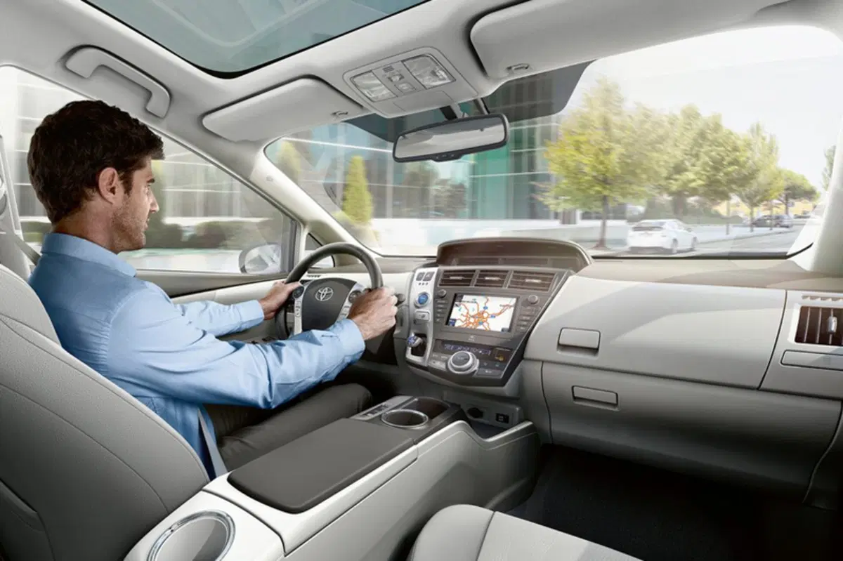 Toyota Prius+ (2012-21) (19)