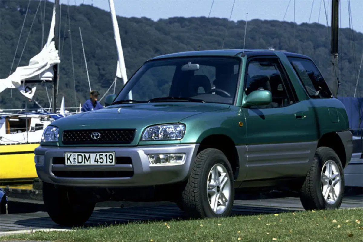 Toyota RAV4 (1994-00) (2)