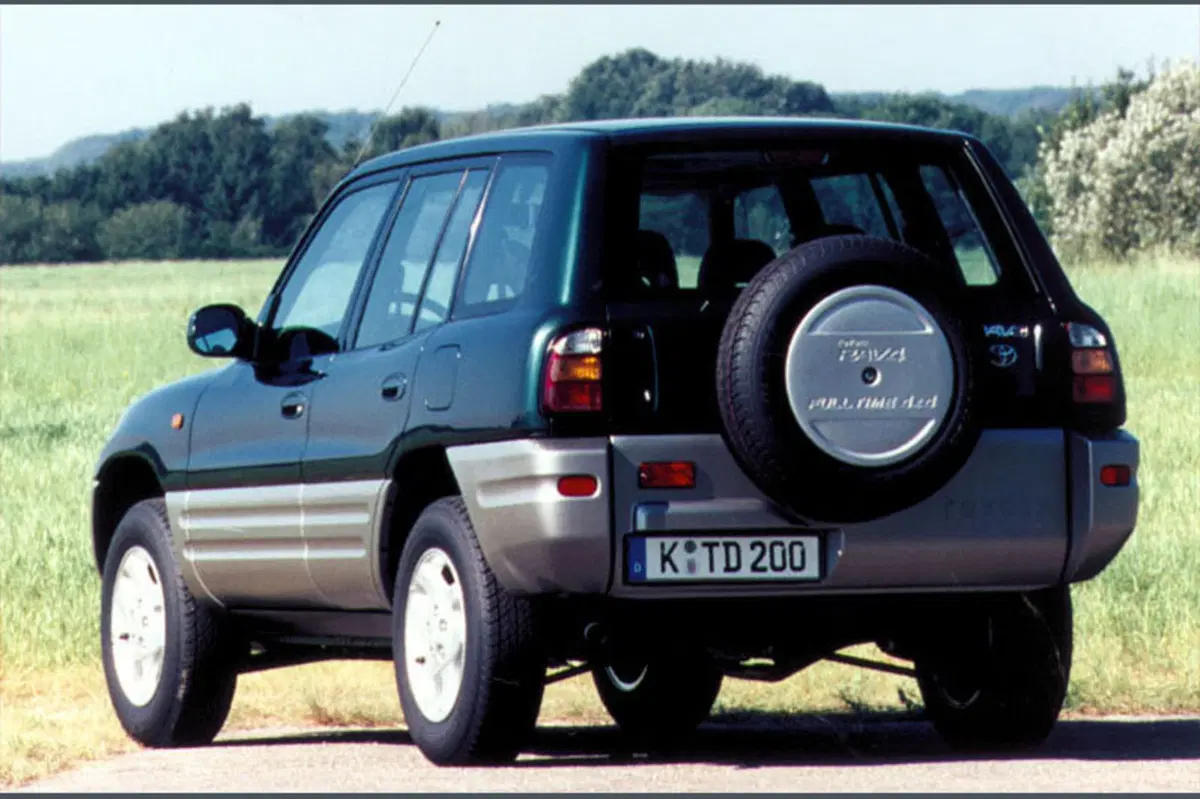 Toyota RAV4 (1994-00) (4)