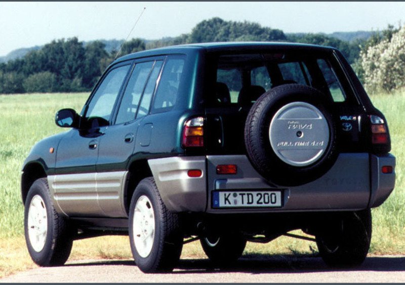 Toyota RAV4 (1994-00) (4)