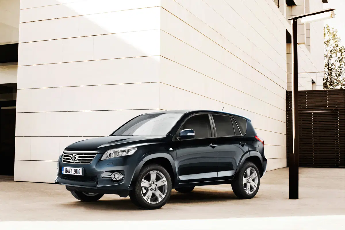 Toyota Rav4 2.2 D-4D 150 CV DPF Luxury (6)