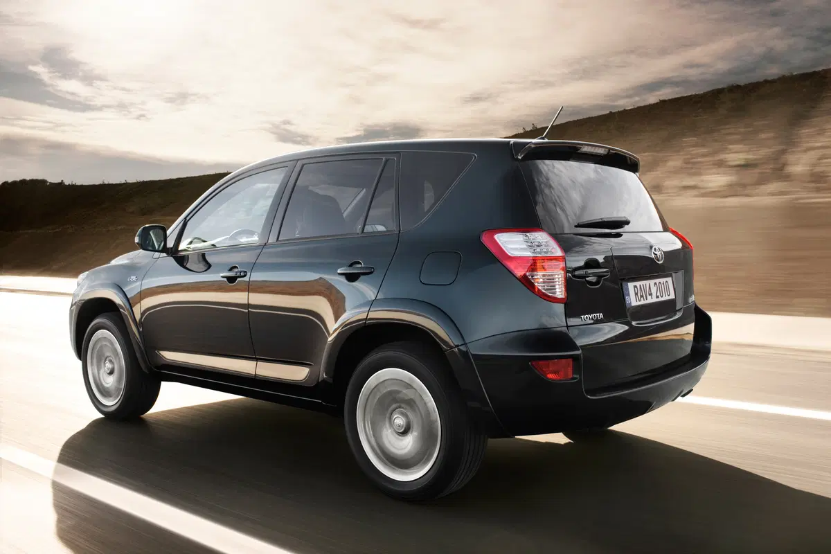 Toyota Rav4 2.2 D-4D 150 CV DPF Luxury (9)