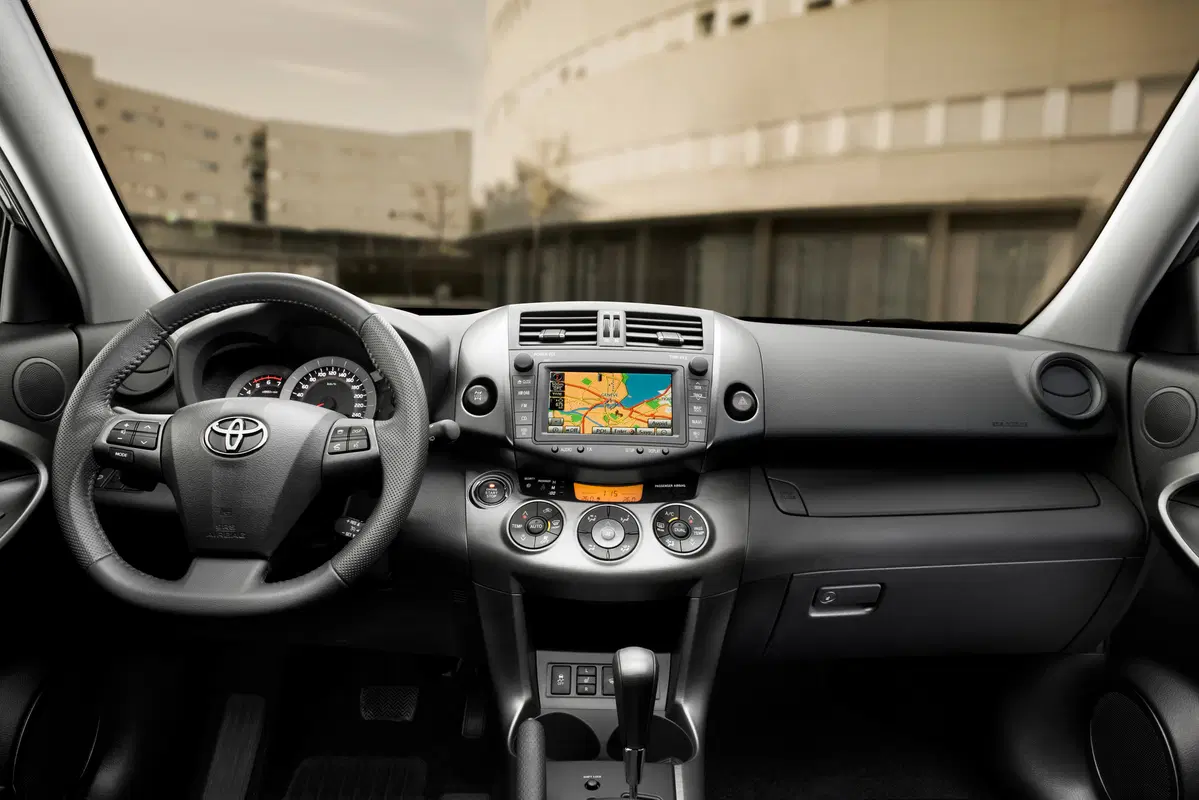 Toyota Rav4 2.2 D-4D 150 CV DPF Luxury (14)