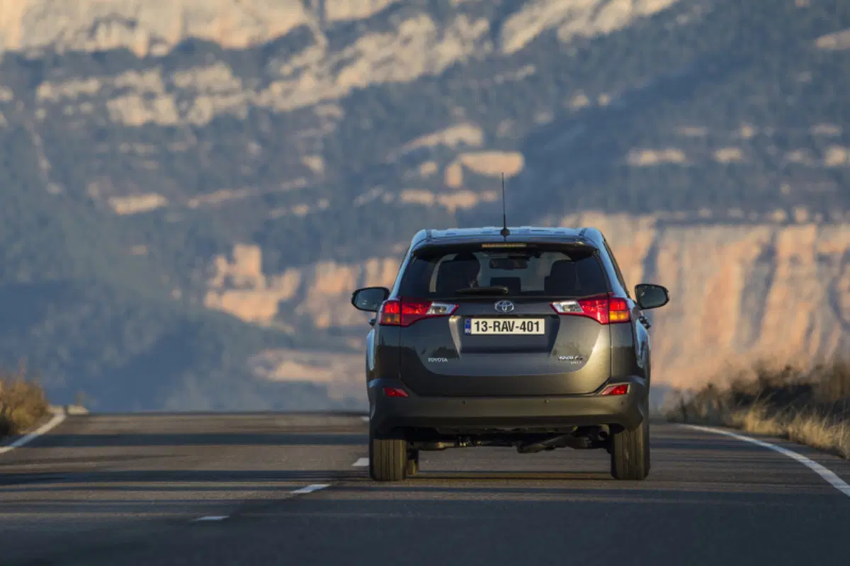 Toyota Rav4 D-4D 2WD Style (24)