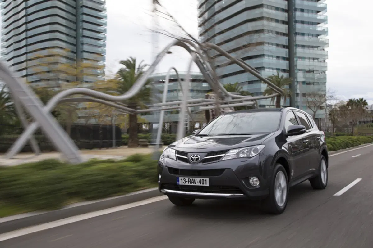 Toyota Rav4 D-4D 2WD Style (10)
