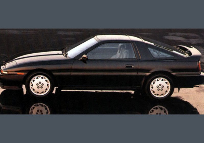 Toyota Supra Coupé (1988-89) (3)