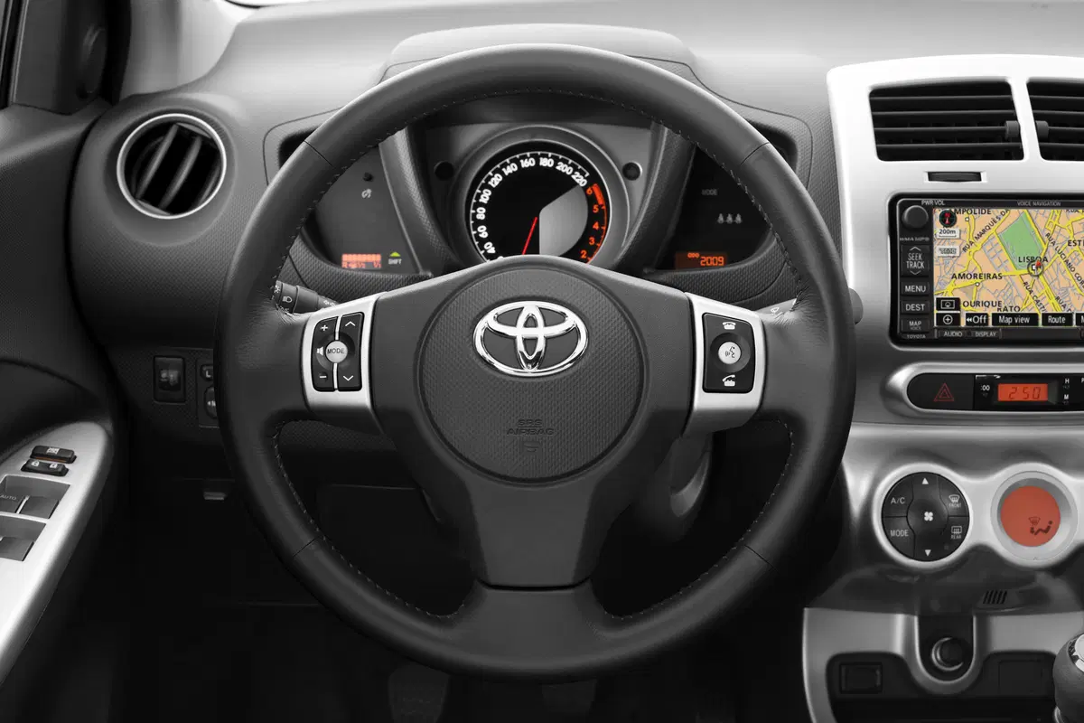 Toyota Urban Cruiser (2009-14) (12)