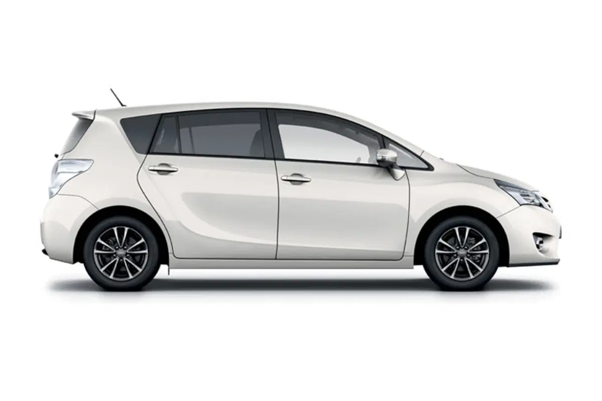 Toyota Verso (2009-17) (3)