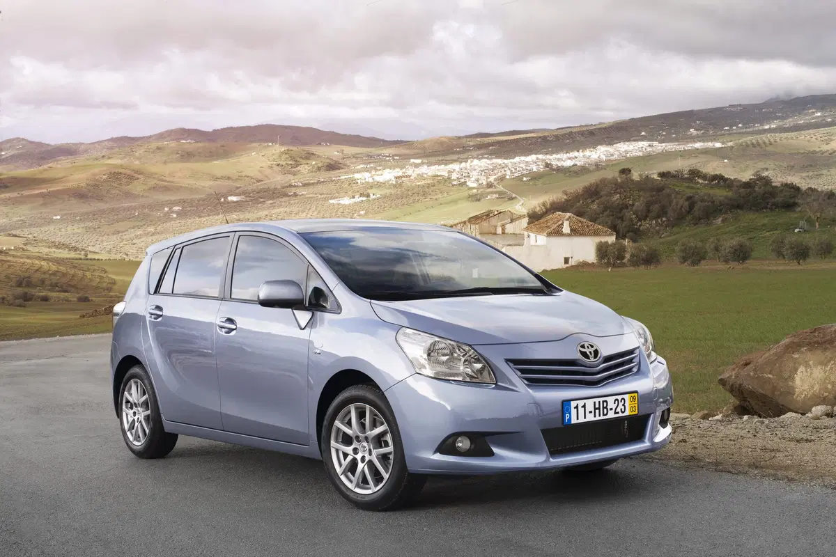 Toyota Verso (2009-17) (17)