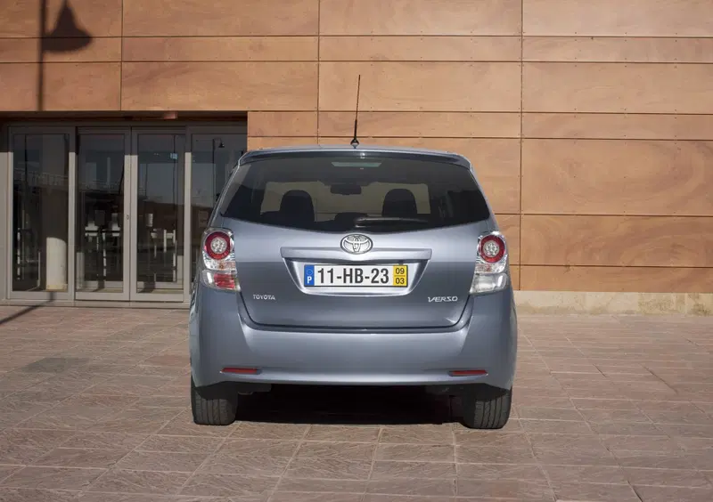 Toyota Verso (2009-17) (19)