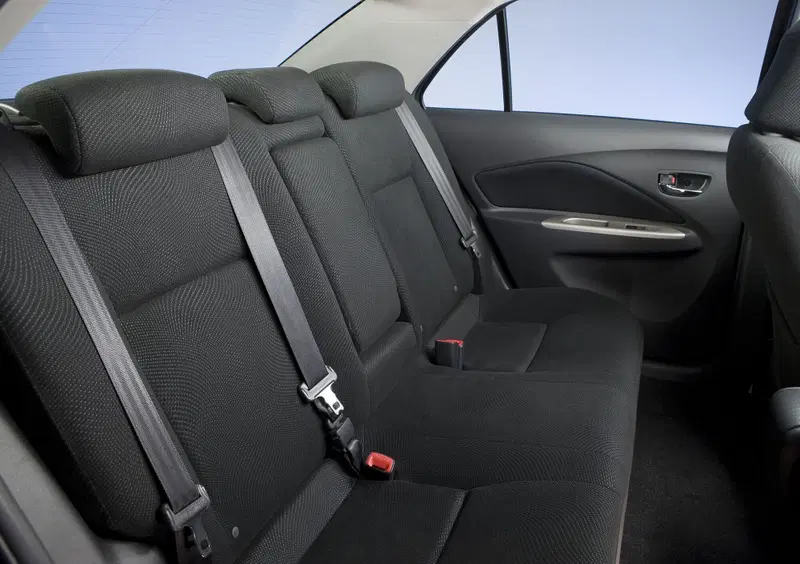 Toyota Yaris (2005-12) (19)