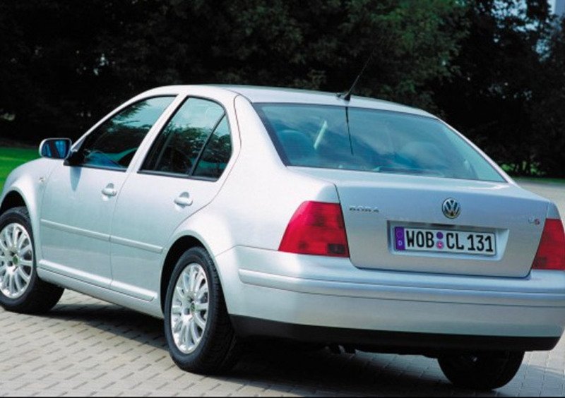 Volkswagen Bora (1999-06) (4)