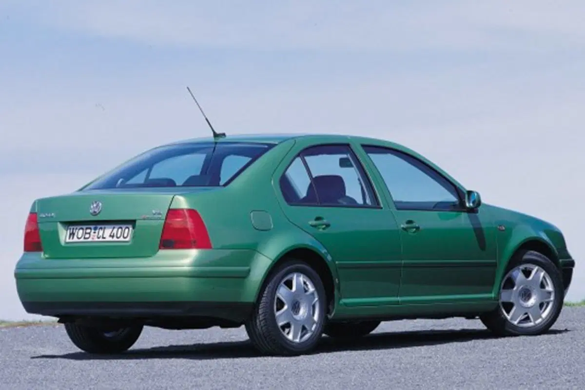 Volkswagen Bora (1999-06) (5)