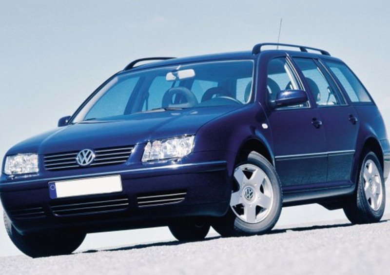 Volkswagen Bora Variant (2000-06) (2)