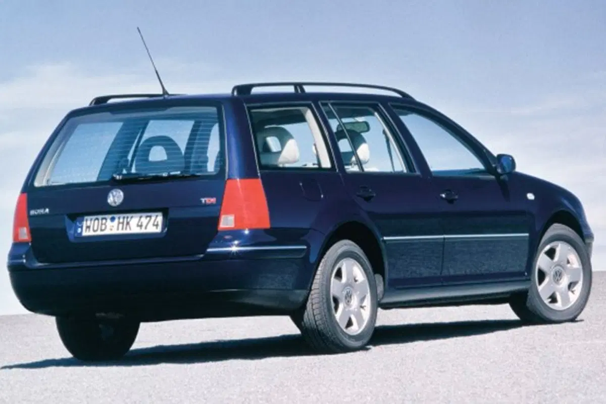 Volkswagen Bora Variant (2000-06) (5)