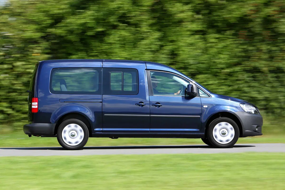 Volkswagen Caddy 1.6 TDI 102 CV DSG 5p. Highline BlueMotion Technology (8)