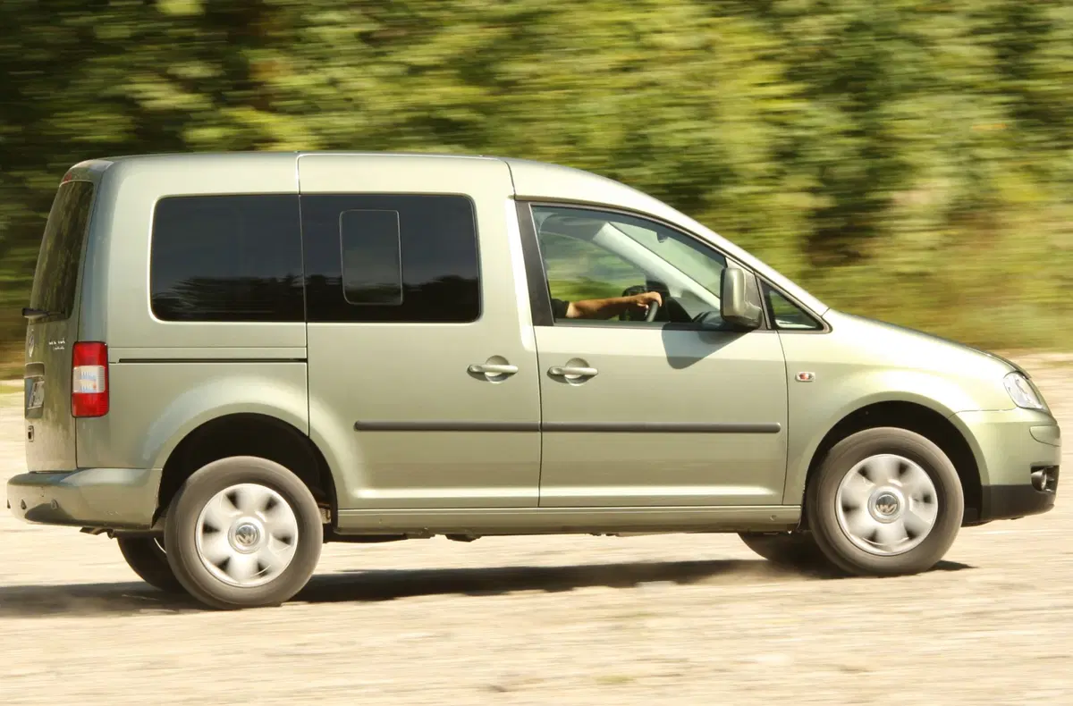 Volkswagen Caddy 1.6 TDI 102 CV DSG 5p. Highline BlueMotion Technology (19)