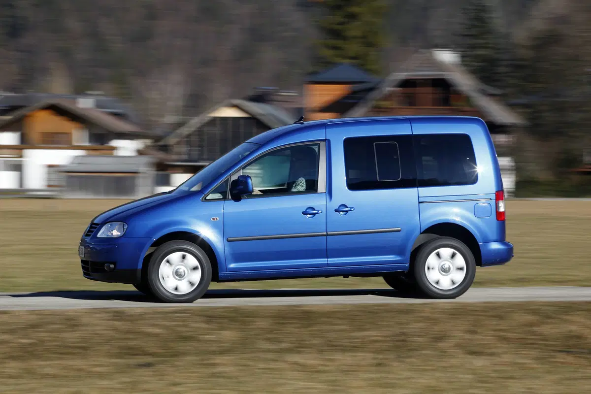 Volkswagen Caddy 1.6 TDI 102 CV DSG 5p. Highline BlueMotion Technology (21)