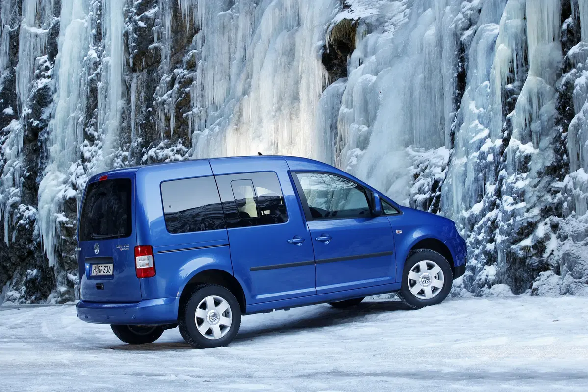 Volkswagen Caddy 1.6 TDI 102 CV DSG 5p. Highline BlueMotion Technology (22)