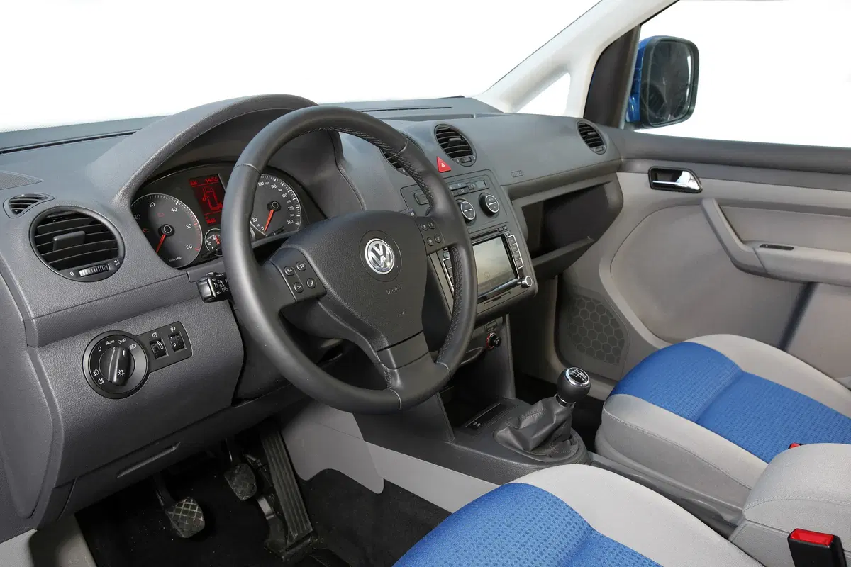 Volkswagen Caddy 1.6 TDI 102 CV DSG 5p. Highline BlueMotion Technology (26)
