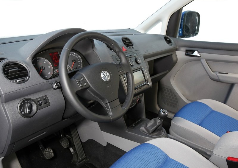 Volkswagen Caddy (2010-15) (26)